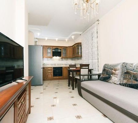 Lux Apartment, Comfort Town, Kyiv Exterior photo